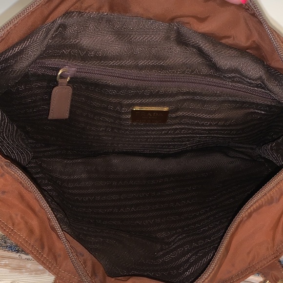 ❤️Prada Tessuto Nylon Handbag❤️ - Picture 8 of 14